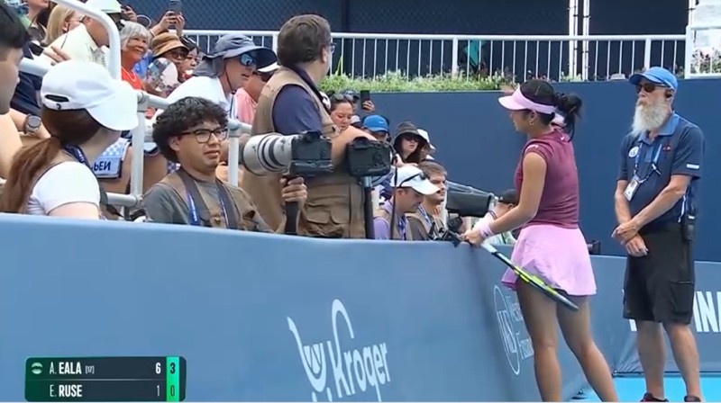EALA DOMINATES RUSE BEFORE RAIN HALTS PLAY AT CINCINNATI OPEN