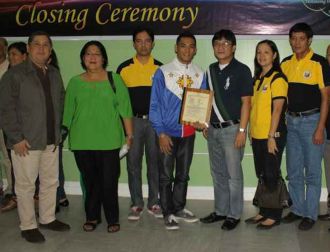 Villanueva awarded during Bago City?s charter day