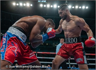 Jose Ramirez knocks out Richard Commey with nasty body shot