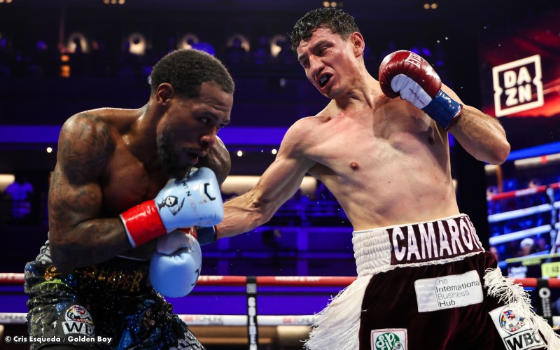 AND NEW WBC LIGHTWEIGHT WORLD CHAMPION WILLIAM "EL CAMARÓN" ZEPEDA DEFEATS LAMONT ROACH